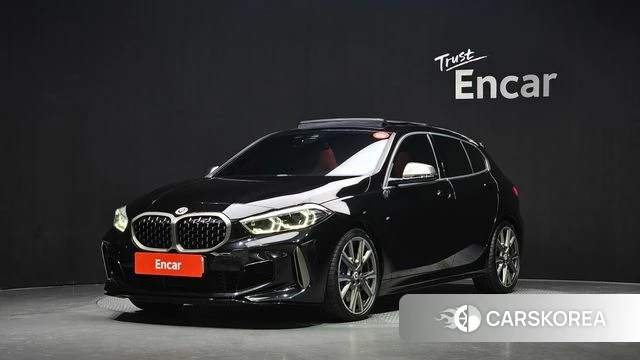 BMW 1 Series (F40) 2022 Черный из Кореи