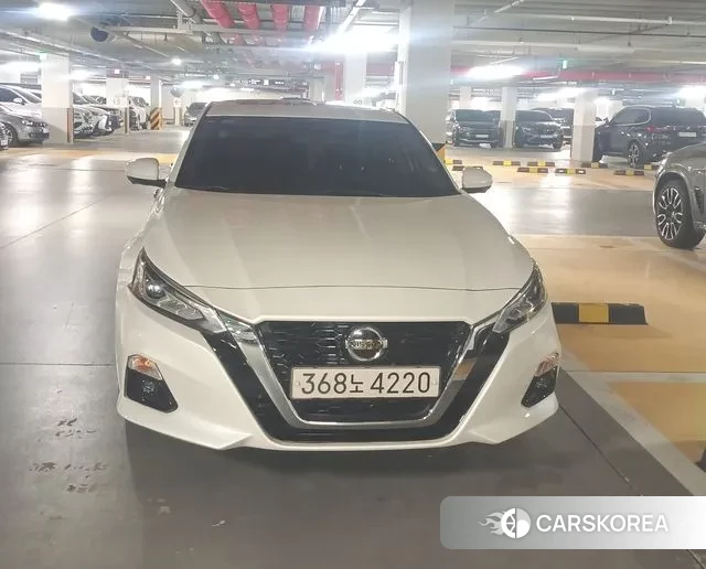 Nissan Altima (L34) 2019 Белый из Кореи