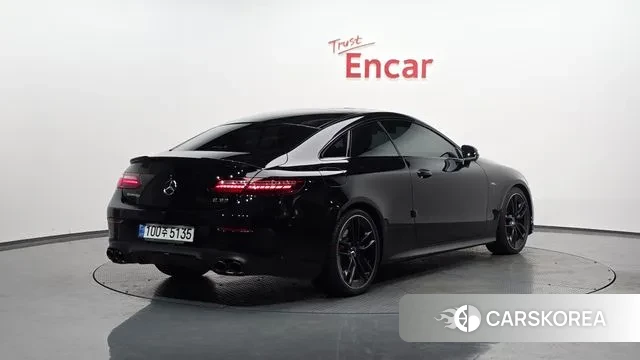 Mercedes-Benz E-Class W213 2022 Черный из Кореи