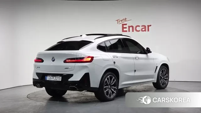 BMW X4 (G02) 2024 Белый из Кореи