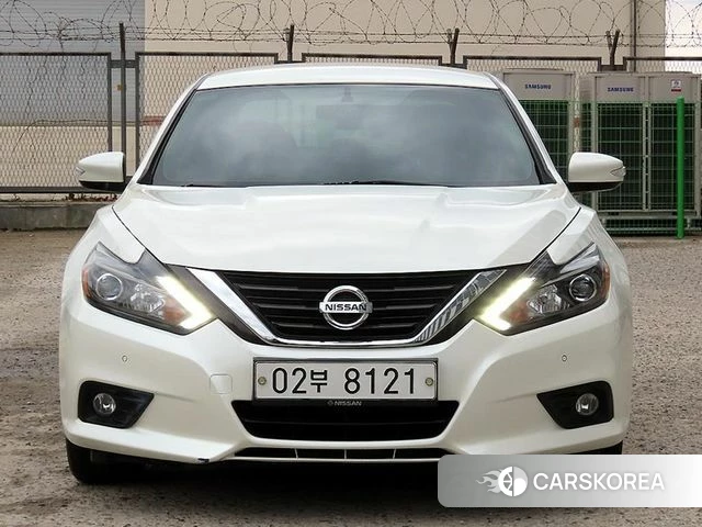 Nissan Altima 2018 Белый из Кореи