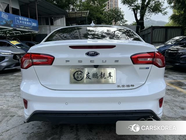 Ford Fox 2021 Белый из Китая