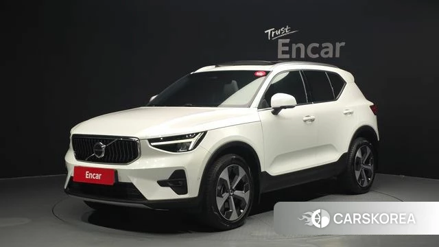 Volvo XC40 2023 Белый из Кореи