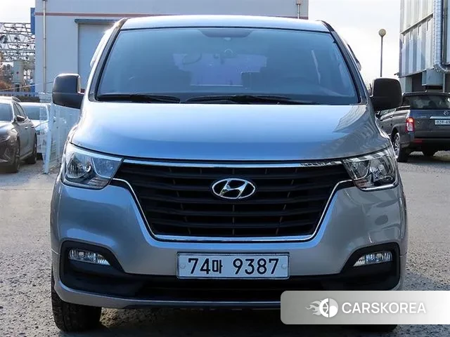 Hyundai The New Grand Starex 2018 Серебряный из Кореи