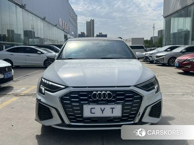 Audi A3 2021 Белый из Китая