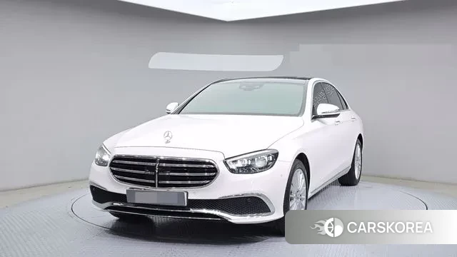 Mercedes-Benz E-Class W213 2020 Белый из Кореи