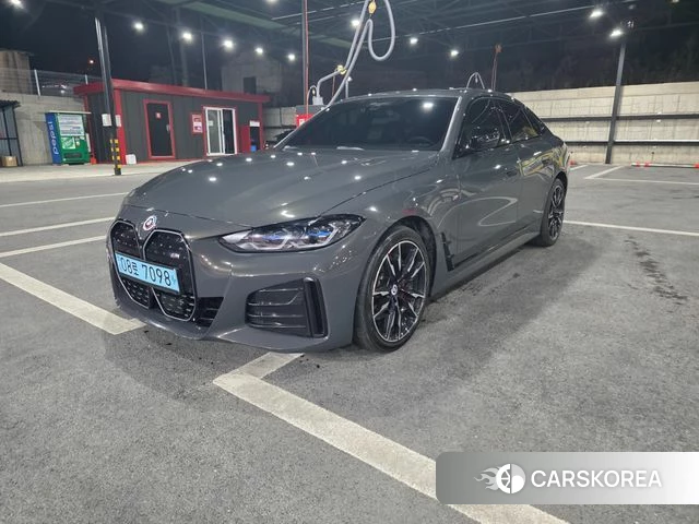 BMW i4 2023 Серебристо-серый из Кореи