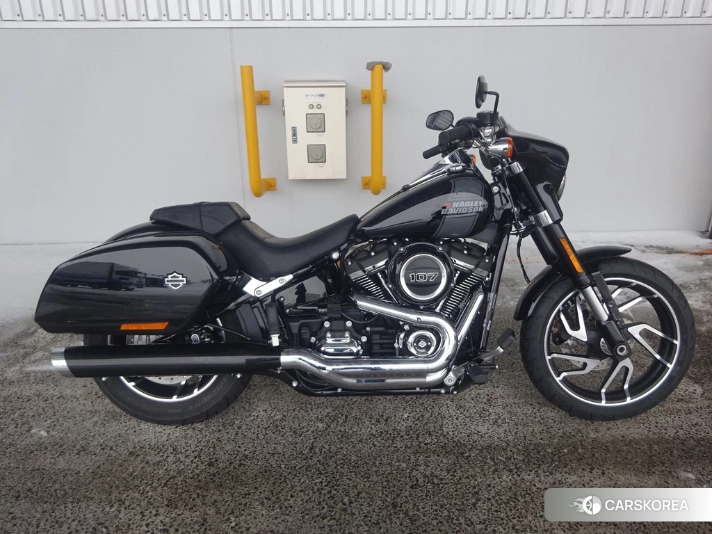 Проданный Harley-Davidson Softail Sport Glide FLSB1750 2023 из Японии