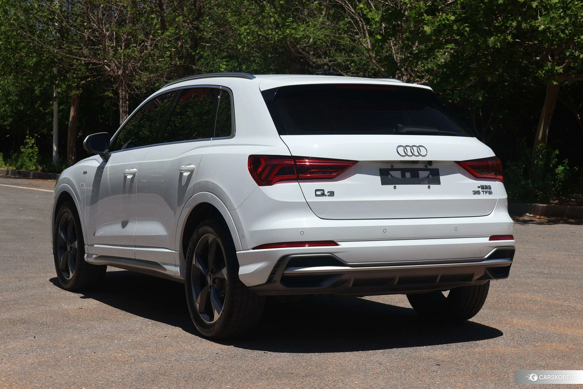 Audi Q3 2022 Белый из Китая