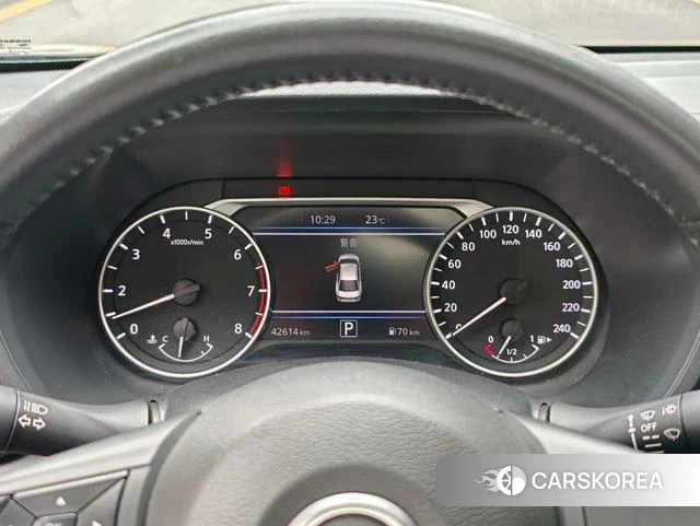 Nissan Xuan Yi 2023 Черный из Китая