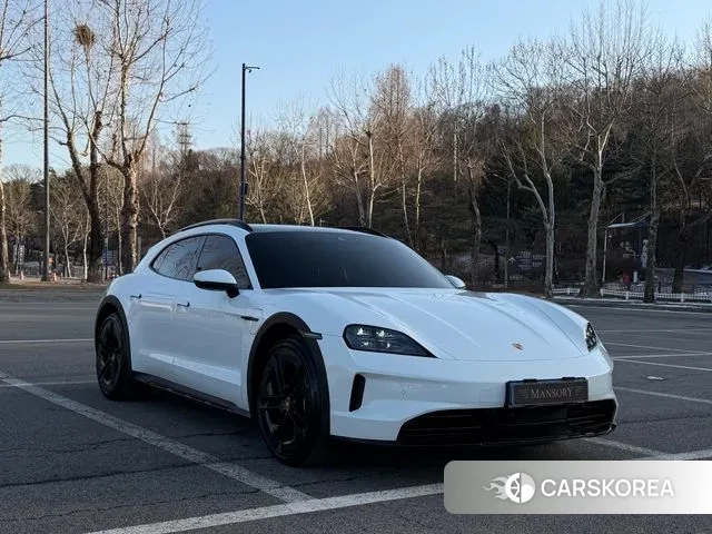 Porsche Taycan 2025 Белый из Кореи