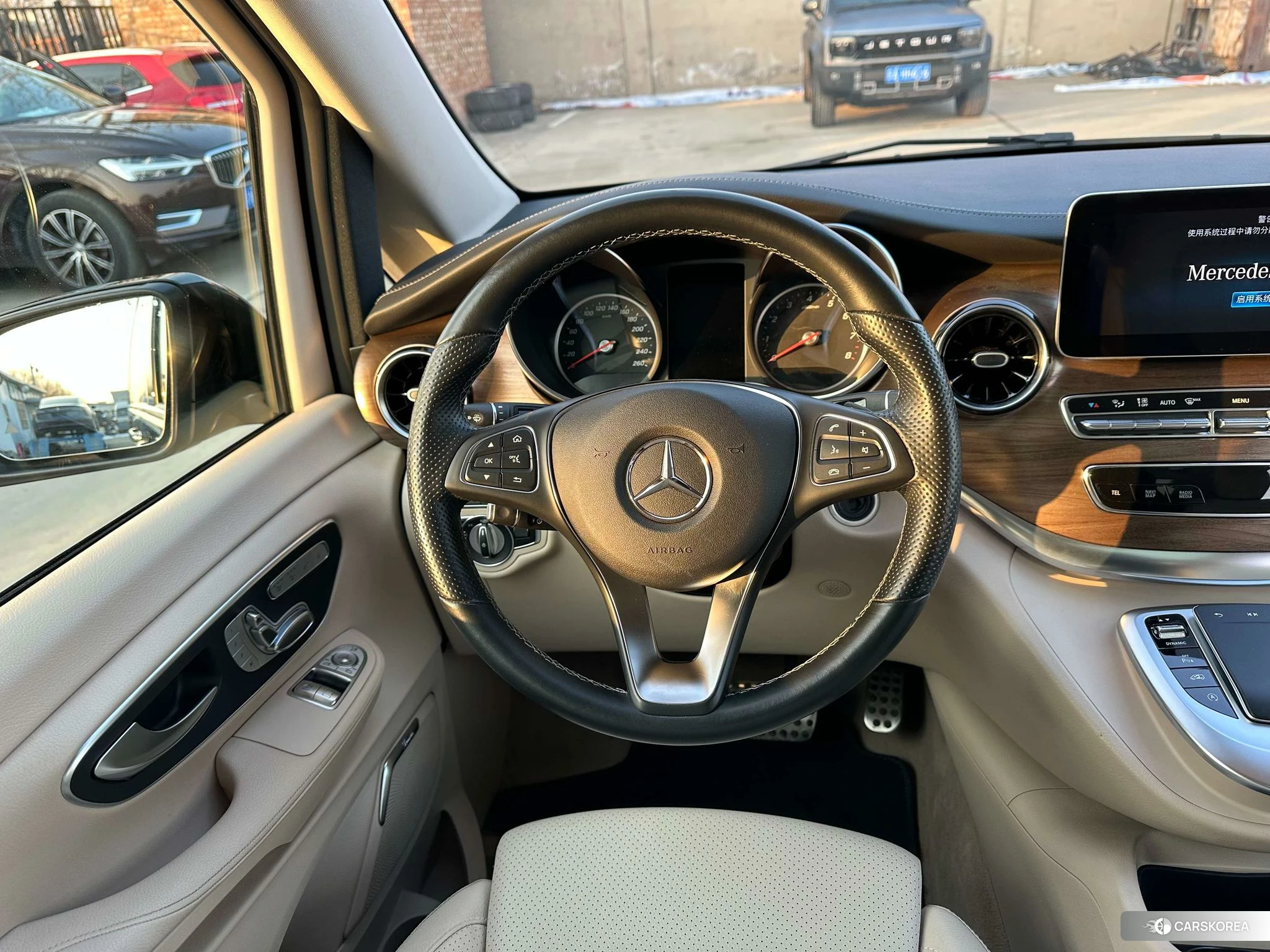 Mercedes-Benz V-class 2022 Черный из Китая