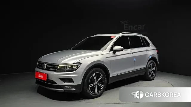 Volkswagen Tiguan second Generation 2020 Серебристо-серый из Кореи