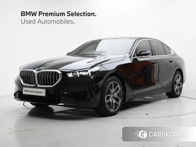 BMW 5 Series (G60) 2024 Черный из Кореи