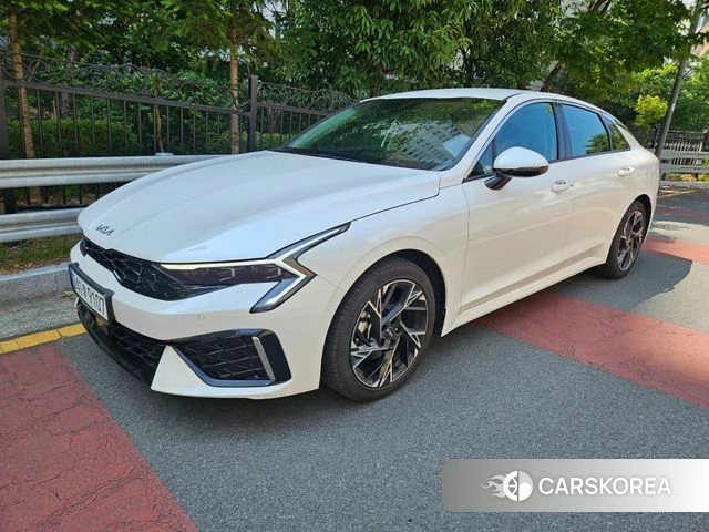 Kia The New K5 3rd generation 2024 Белый из Кореи