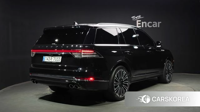 Lincoln Aviator 2nd generation 2023 Черный из Кореи