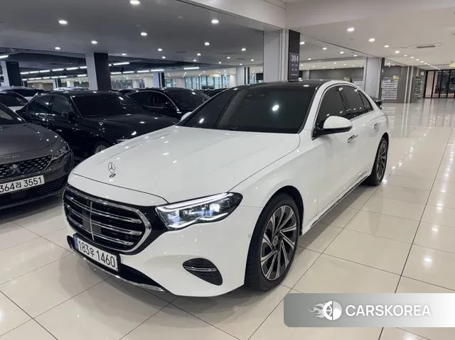 Mercedes-Benz E-Class W214 2024 Белый из Кореи