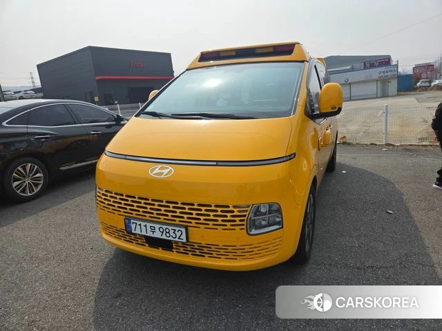 Hyundai Staria 2024 Желтый из Кореи