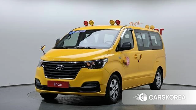 Hyundai The New Grand Starex 2019 Желтый из Кореи