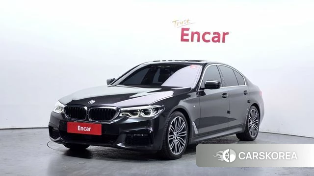 BMW 5 Series (G30) 2019 Черный из Кореи