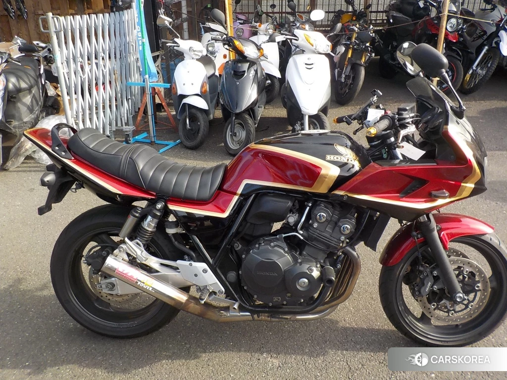 Проданный Honda CB400SF BOLDOR 2011 из Японии, фото 2