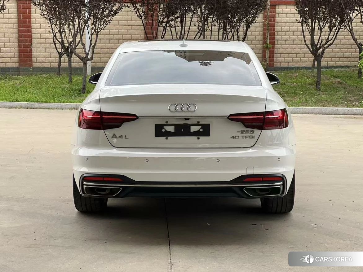 Audi A4L 2020 Белый из Китая