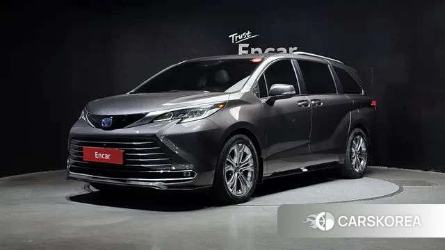 Toyota Sienna 4th Generation 2022 Серый из Кореи