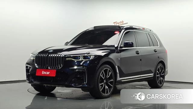 BMW X7 (G07) 2021 Черный из Кореи
