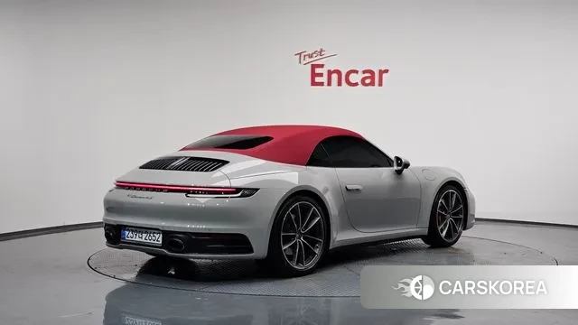 Porsche 911(992) 2024 Серебристо-серый из Кореи