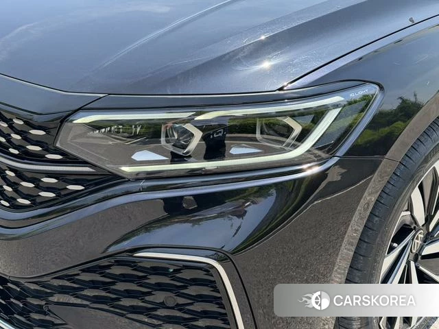 Volkswagen Passat 2022 Черный из Китая