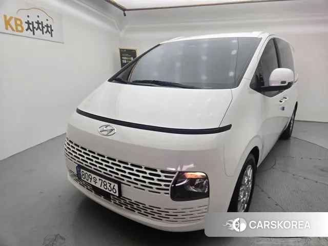 Hyundai Staria 2024 Белый из Кореи