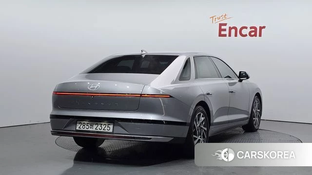 Hyundai Grandeur (GN7) 2024 Серебряный из Кореи