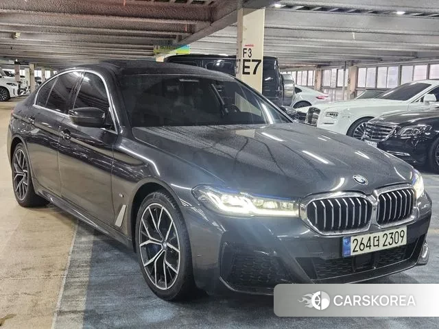 BMW 5 Series (G30) 2021 Серый из Кореи