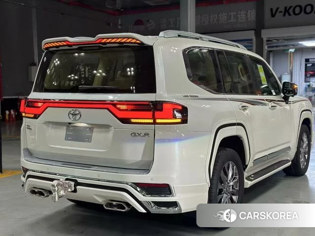 Toyota Land Cruiser (imported) 2025 Белый из Китая