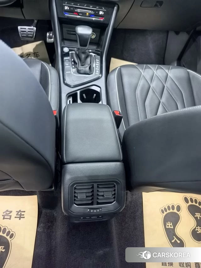 Volkswagen Tiguan L 2024 Черный из Китая
