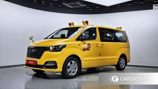 Hyundai The New Grand Starex 2018 Желтый из Кореи