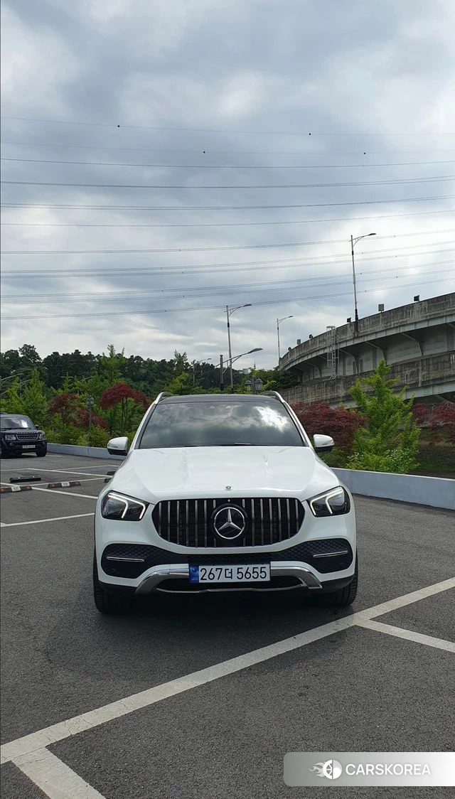 Mercedes-Benz GLE-Class W167 2023 Белый из Кореи