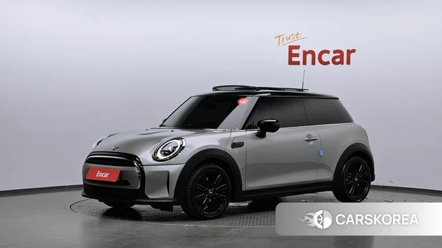 Mini Cooper 2023 Серебряный из Кореи