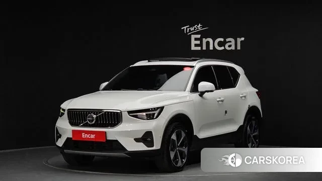 Volvo XC40 2024 Белый из Кореи