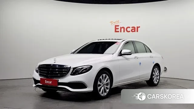 Mercedes-Benz E-Class W213 2020 Белый из Кореи