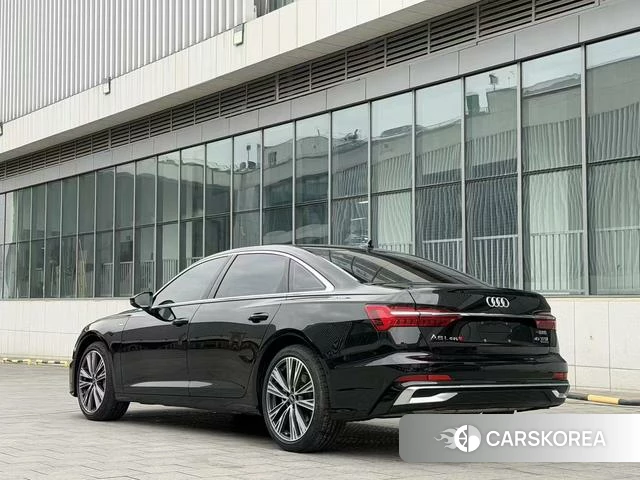 Audi A6L 2025 Черный из Китая