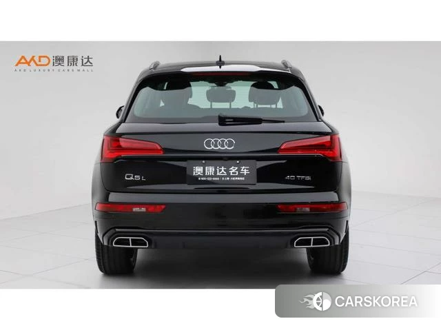 Audi Q5L 2022 Черный из Китая