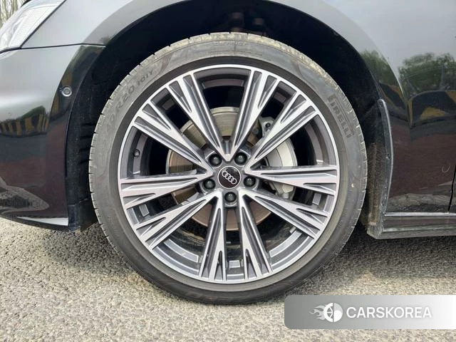Audi A6L 2025 Черный из Китая