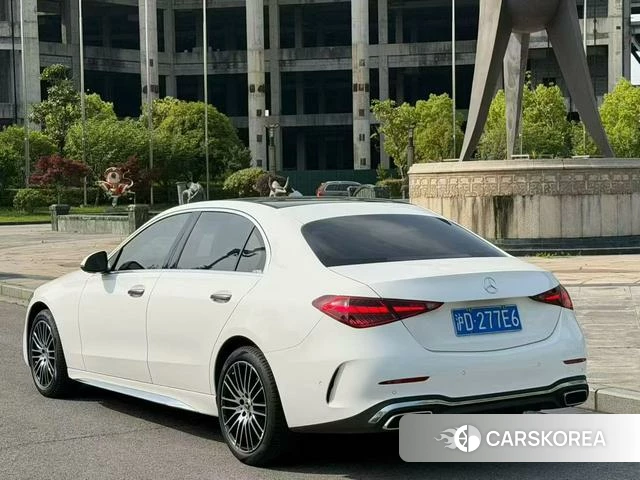 Mercedes-Benz Class C 2023 Белый из Китая