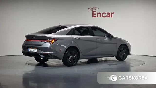 Hyundai Avante (CN7) 2020 Серебристо-серый из Кореи