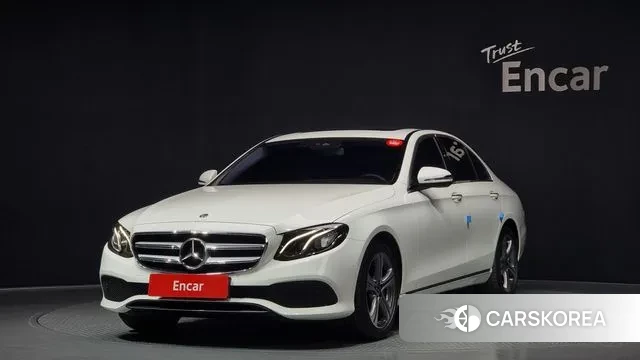 Mercedes-Benz E-Class W213 2019 Белый из Кореи