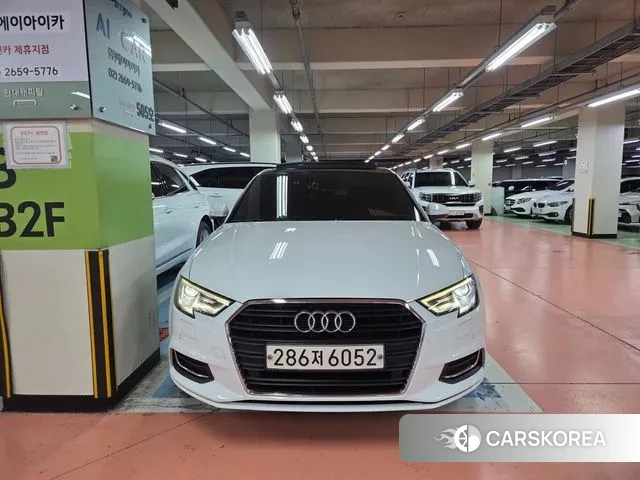 Audi New A3 2018 Белый из Кореи