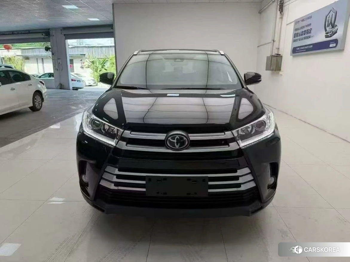 Toyota Highlander 2021 Черный из Китая