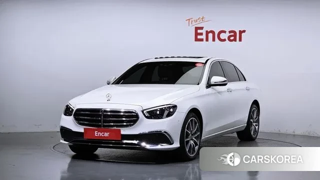 Mercedes-Benz E-Class W213 2022 Белый из Кореи