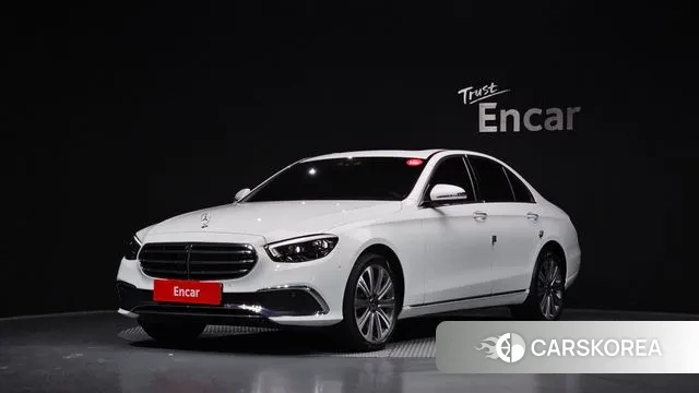 Mercedes-Benz E-Class W213 2022 Белый из Кореи